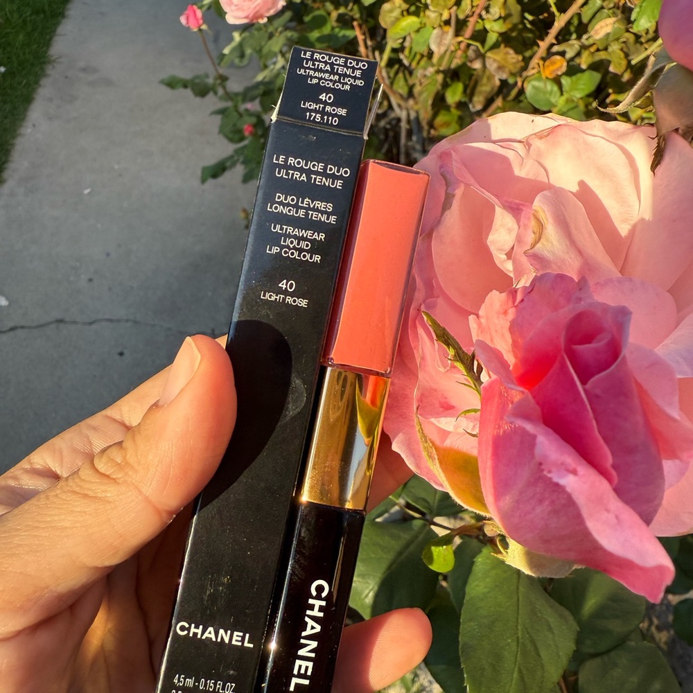 Chanel Le Rouge Duo Ultra Tenue Ultrawear Liquid Lip Colour NIB light rose 40